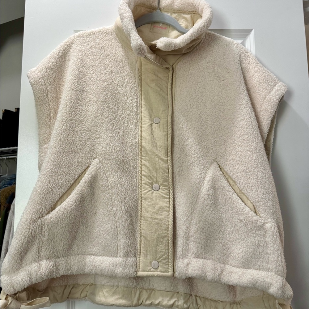 Free Movement - Cozy Cream Fleece  Vest